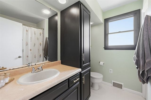 529 Hartzell School Rd, Marion Twp, PA 16123