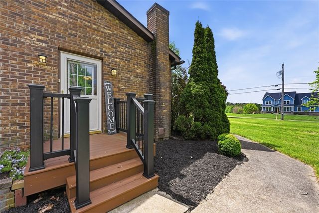 529 Hartzell School Rd, Marion Twp, PA 16123