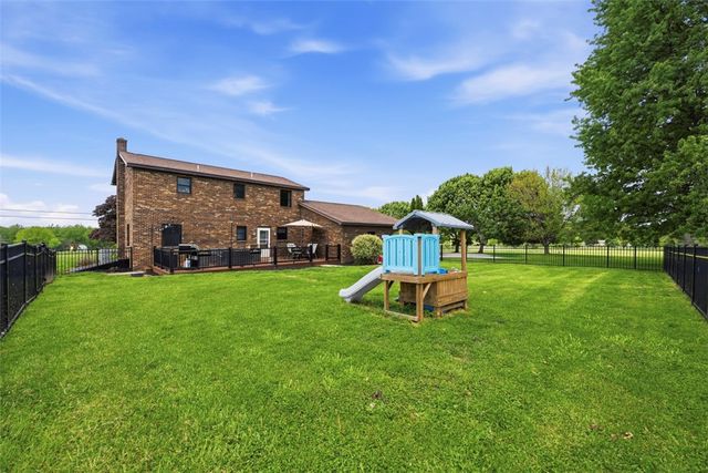 529 Hartzell School Rd, Marion Twp, PA 16123