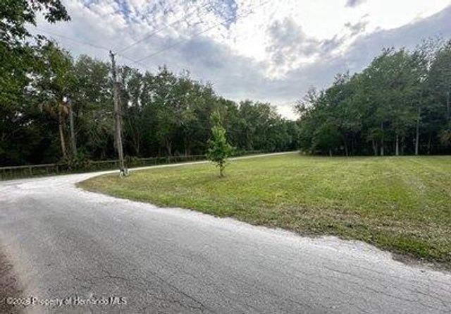 220 N Staff Point, Inverness, FL 34450