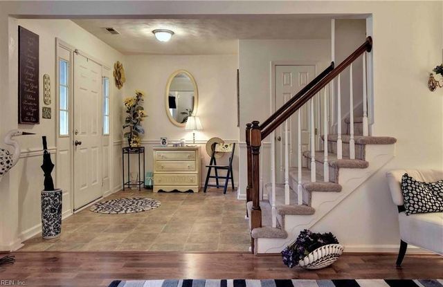 810 Westgate CT, Newport News, VA 23602