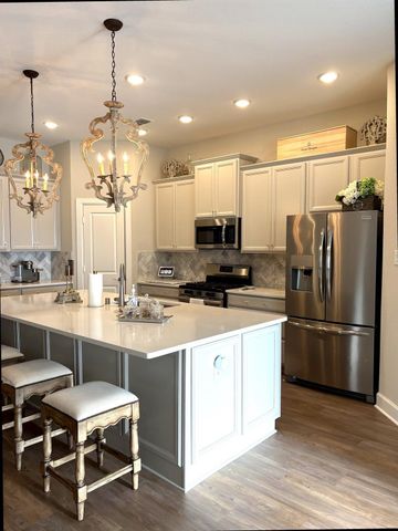 2135 Creekside Breeze Drive, Missouri City, TX 77459