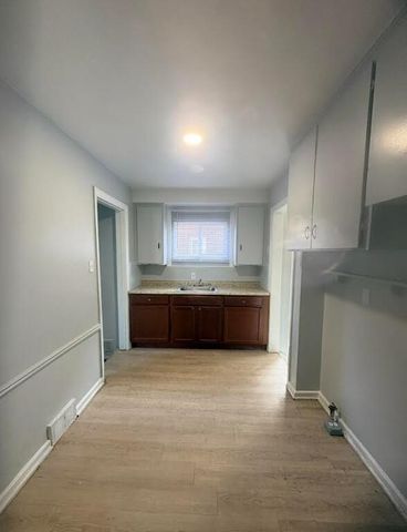 18481 Prest, Detroit, MI 48235
