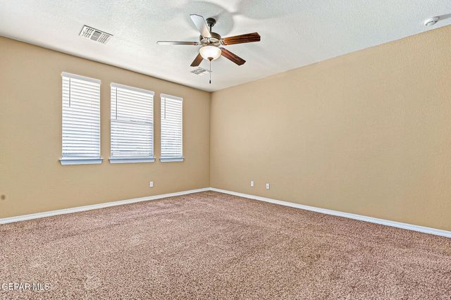 2064 ROBERT MINNIE, El Paso, TX 79938