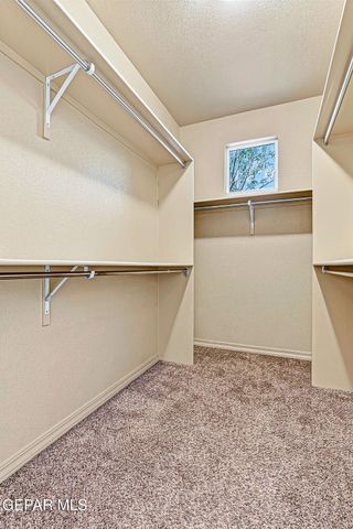 2064 ROBERT MINNIE, El Paso, TX 79938