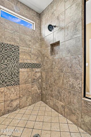 2064 ROBERT MINNIE, El Paso, TX 79938
