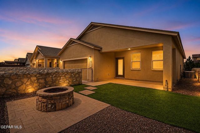 2064 ROBERT MINNIE, El Paso, TX 79938