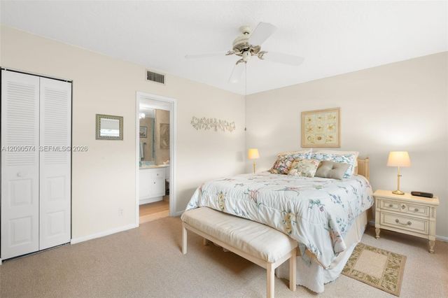 1040 Country Club Drive 208, Margate, FL 33063