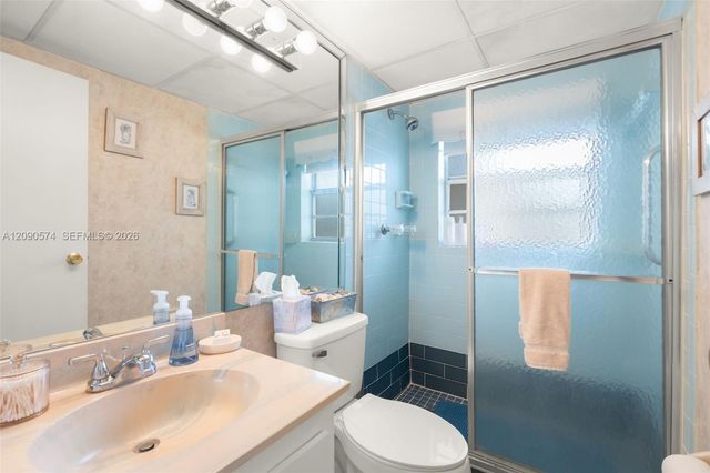 1040 Country Club Drive 208, Margate, FL 33063