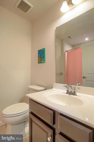 4264 SECRETARIAT ST., Harrisburg, PA 17112