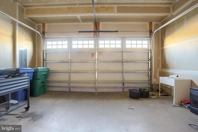 4264 SECRETARIAT ST., Harrisburg, PA 17112