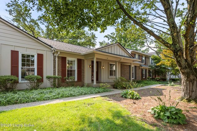 1029 Burning Springs Cir, Louisville, KY 40223