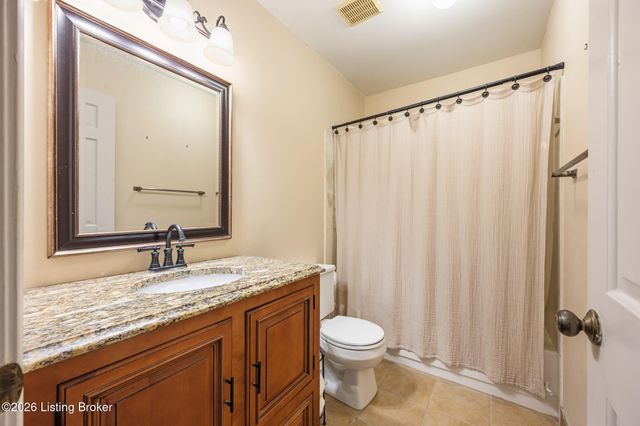 1029 Burning Springs Cir, Louisville, KY 40223