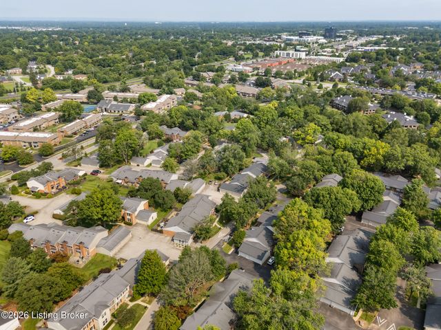 1029 Burning Springs Cir, Louisville, KY 40223