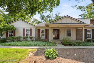 1029 Burning Springs Cir, Louisville, KY 40223