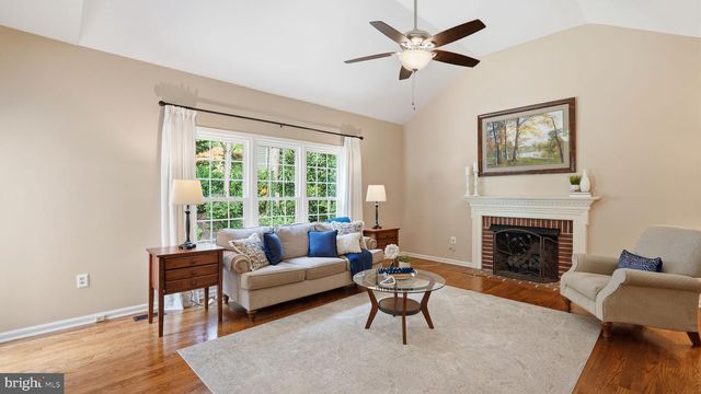 4281 WILTSHIRE PL, Dumfries, VA 22025