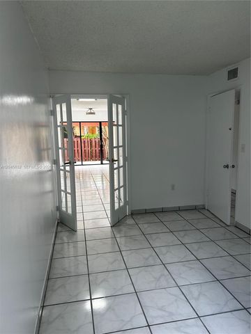 301 W Park Drive 10111, Miami, FL 33172