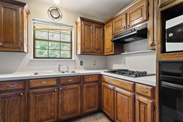 408 CR 4810, Troup, TX 75789