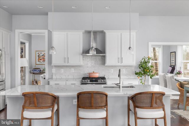 8734 LUKENS LN, Alexandria, VA 22309