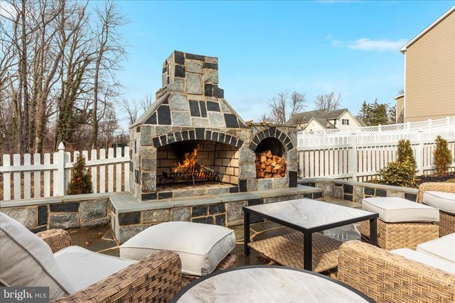 8734 LUKENS LN, Alexandria, VA 22309