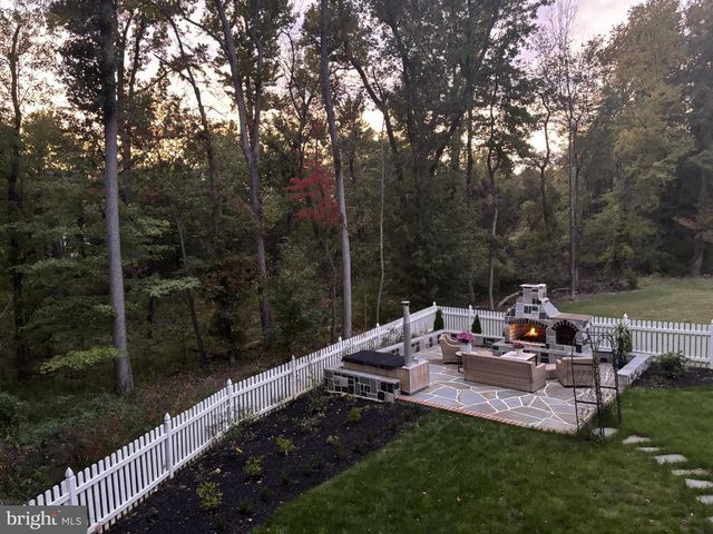 8734 LUKENS LN, Alexandria, VA 22309