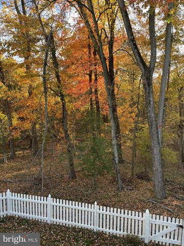 8734 LUKENS LN, Alexandria, VA 22309