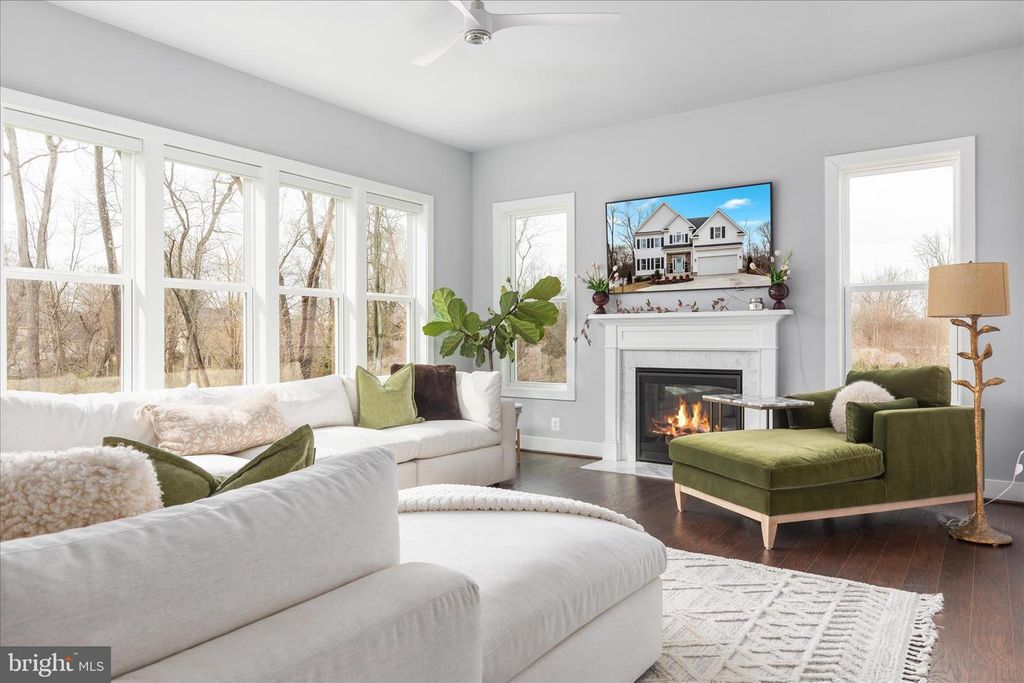 8734 LUKENS LN, Alexandria, VA 22309