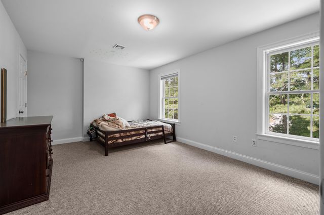 34 Crawley Falls Road, Brentwood, NH 03833