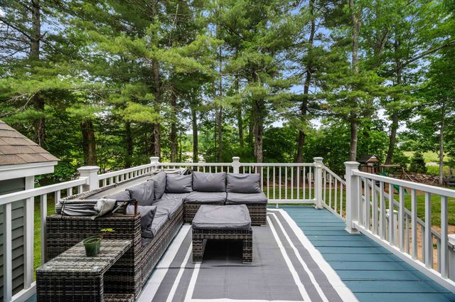 34 Crawley Falls Road, Brentwood, NH 03833