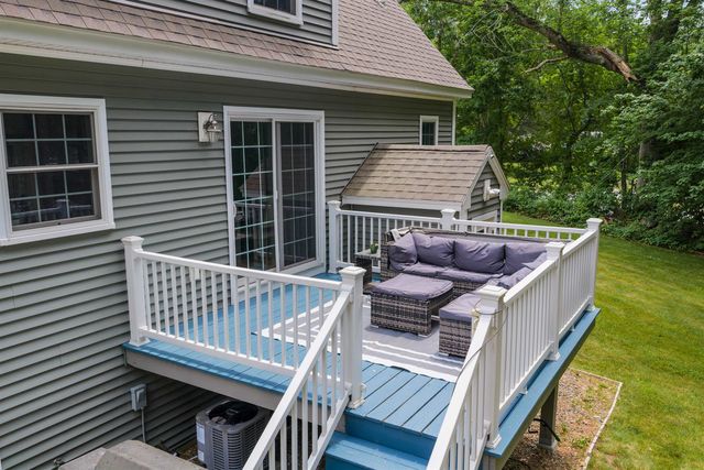 34 Crawley Falls Road, Brentwood, NH 03833