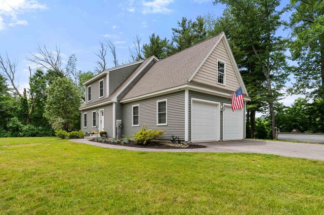 34 Crawley Falls Road, Brentwood, NH 03833
