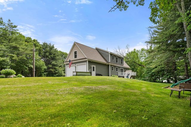 34 Crawley Falls Road, Brentwood, NH 03833