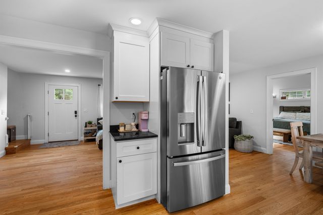 34 Crawley Falls Road, Brentwood, NH 03833