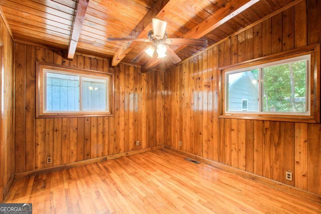 504 N Little Victoria Road, Woodstock, GA 30189