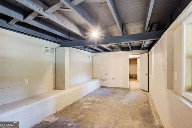 504 N Little Victoria Road, Woodstock, GA 30189