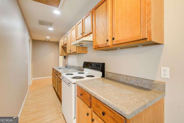 504 N Little Victoria Road, Woodstock, GA 30189