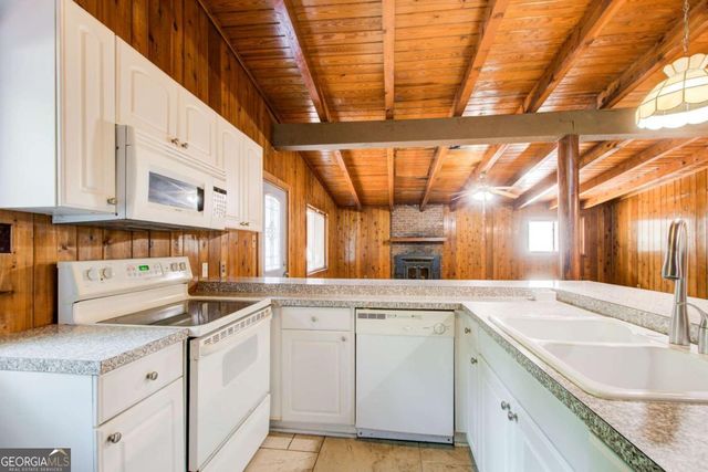 504 N Little Victoria Road, Woodstock, GA 30189