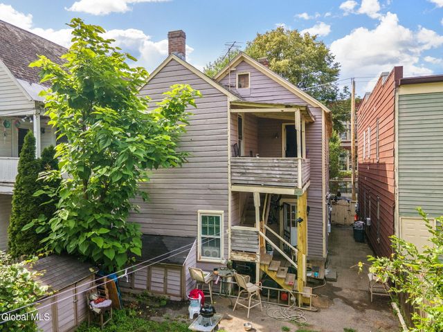134 Front Street, Schenectady, NY 12305