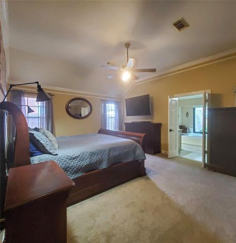 1703 E Hedgecroft Drive, El Lago, TX 77586