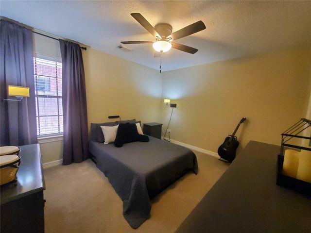 1703 E Hedgecroft Drive, El Lago, TX 77586
