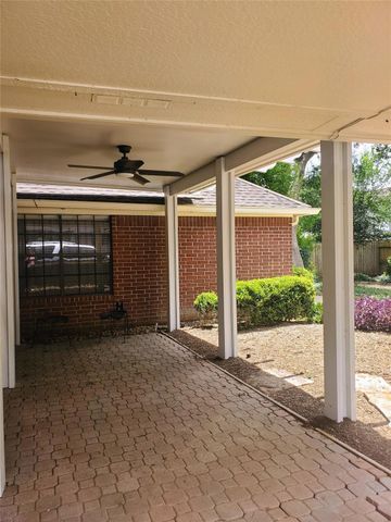1703 E Hedgecroft Drive, El Lago, TX 77586
