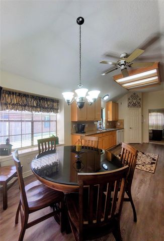 1703 E Hedgecroft Drive, El Lago, TX 77586