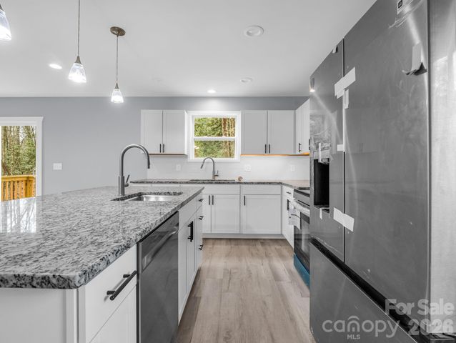 1460 Pickens Highway, Rosman, NC 28772