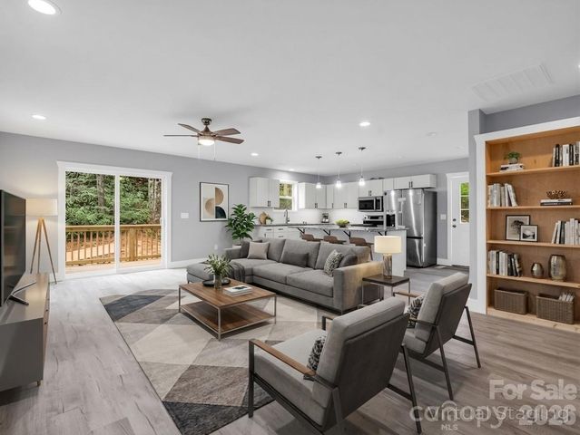 1460 Pickens Highway, Rosman, NC 28772