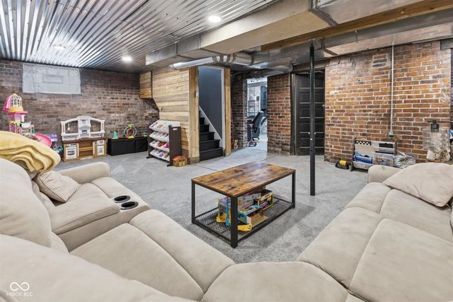 3270 N New Jersey Street, Indianapolis, IN 46205