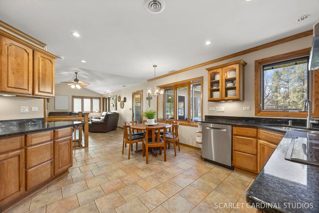 4N752 Brookside West Drive, St. Charles, IL 60175