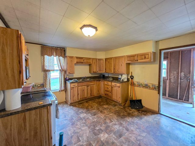 119 N Edward Street, Worthington, IN 47471