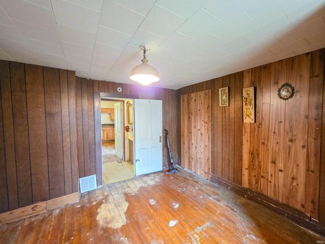 119 N Edward Street, Worthington, IN 47471