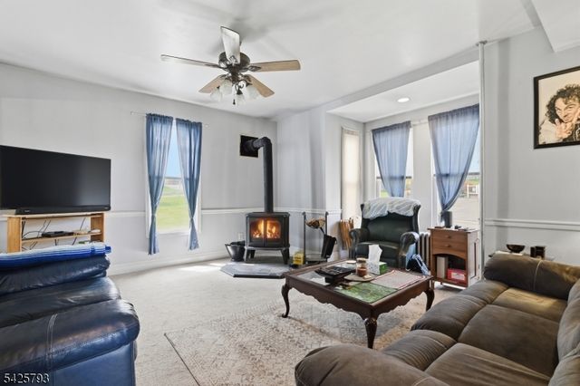 10 Brighton Ave, Andover Boro, NJ 07821