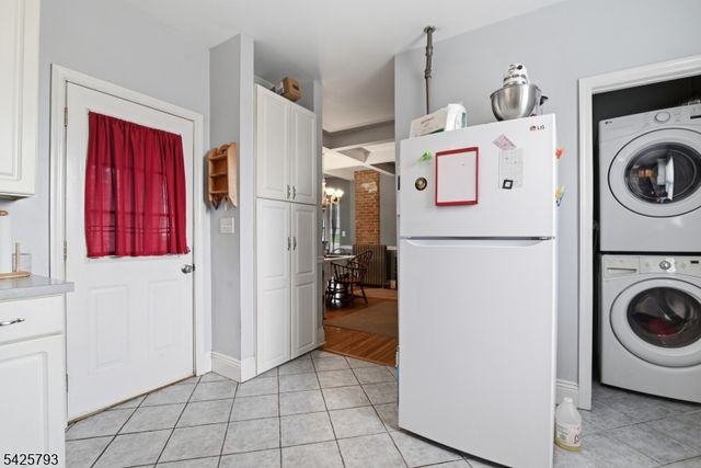 10 Brighton Ave, Andover Boro, NJ 07821
